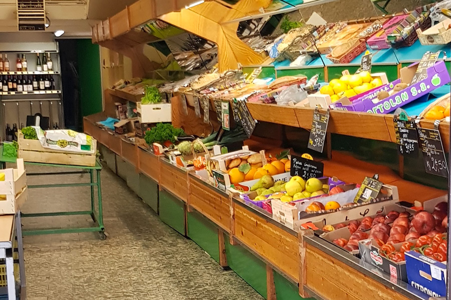 Inciter et accompagner les commerçants pour qu’ils s’installent…